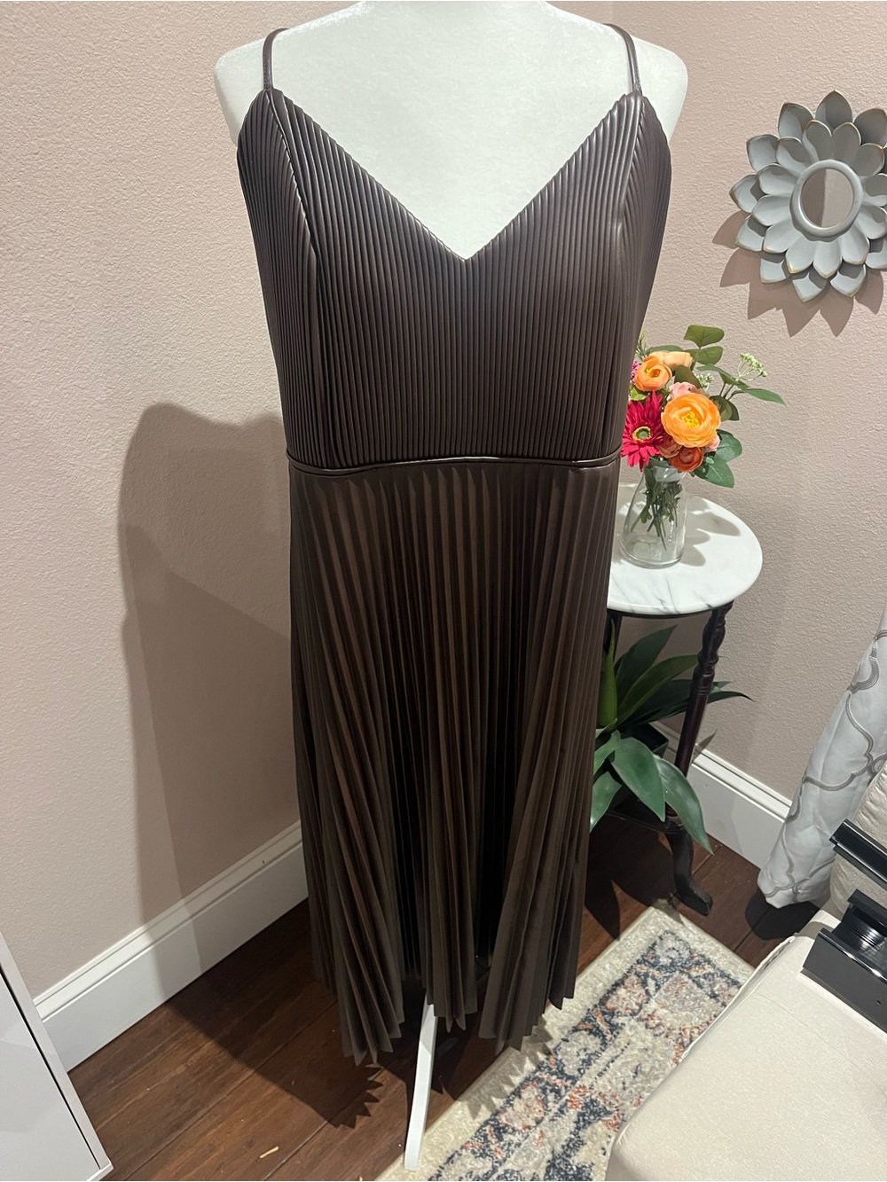 Banana Republic Brown Pleated Faux Leather V‑Neck Spaghetti Strap Midi Dress